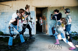 Illustration for article titled Zombie apocalypse family photos are the cutest thing you'll see all day